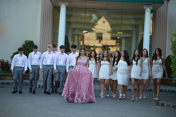 Aislinn's Sweet 16-285