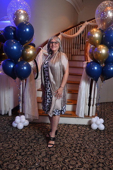 JADA1604062025_0221